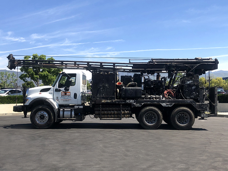CME-95 Truck Mounted Drill